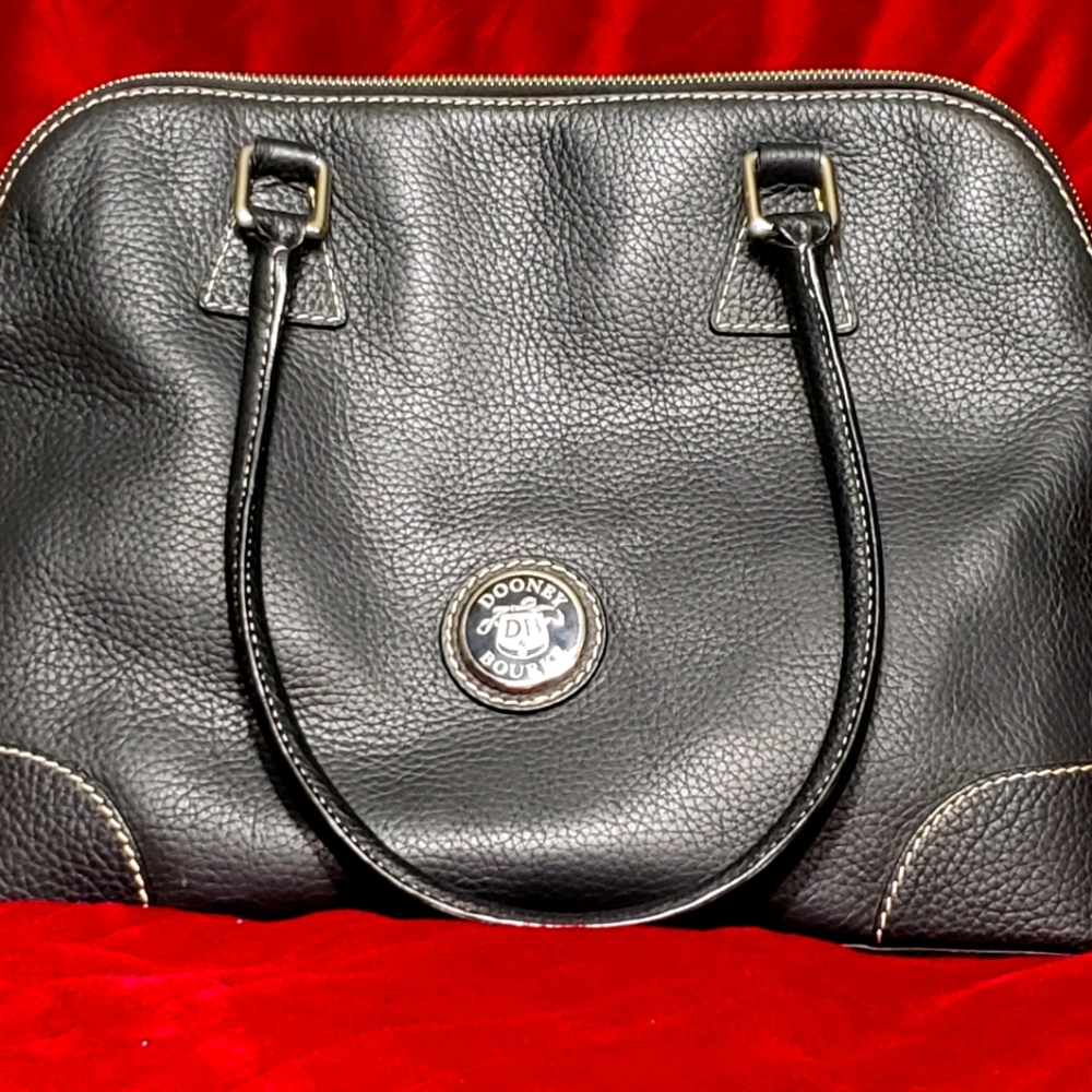 Vintage Dooney and Bourke handbag & Keychain